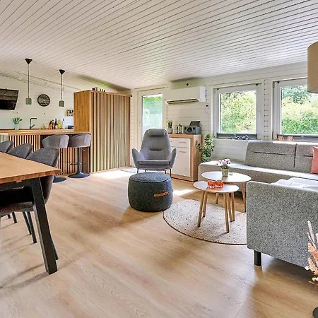 3 Bedroom Stunning In Farvang Feriehus *