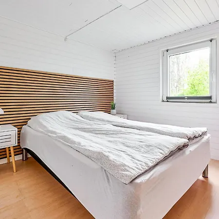 Feriehus 3 Bedroom Stunning In Farvang