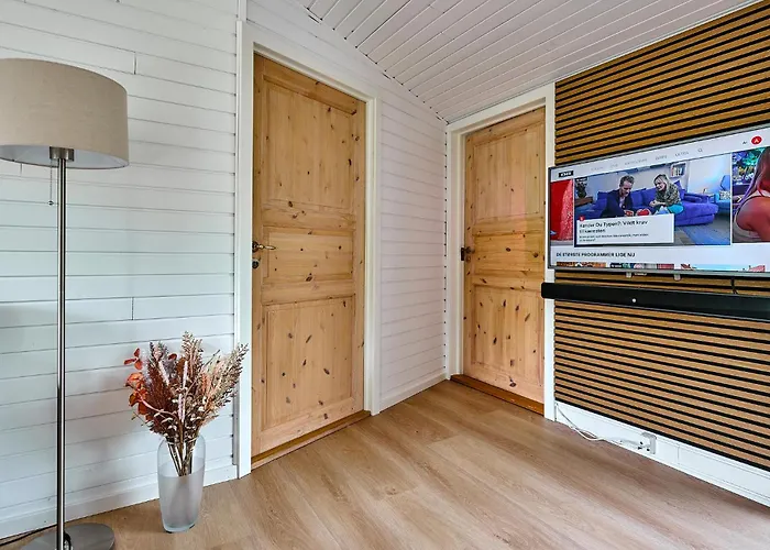 3 Bedroom Stunning In 펜션 *