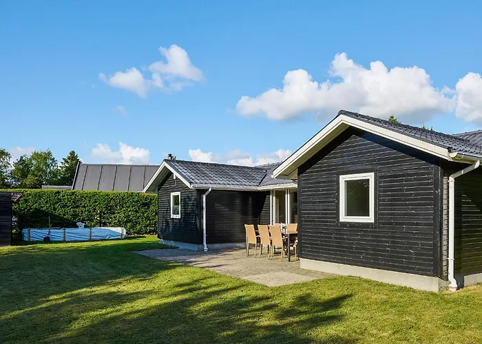 3 Bedroom Stunning In Fårvang